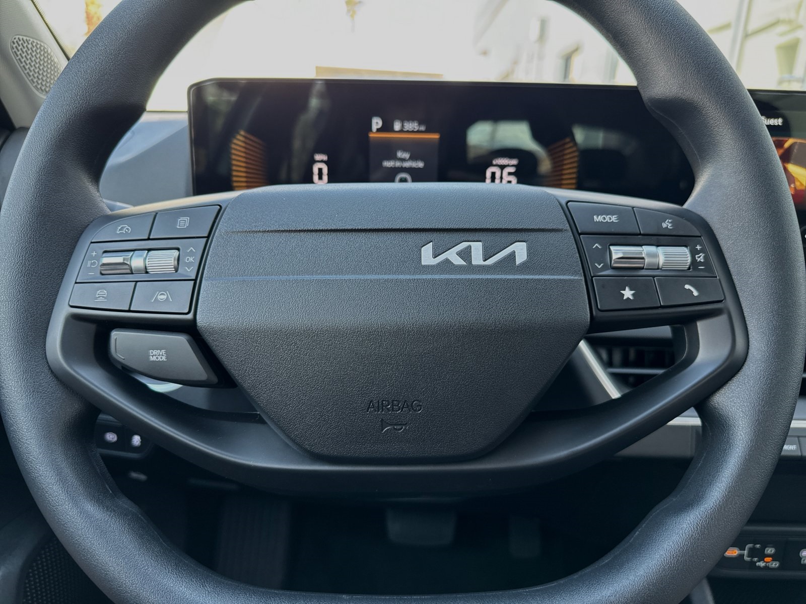2025 Kia K4 LXS photo 22