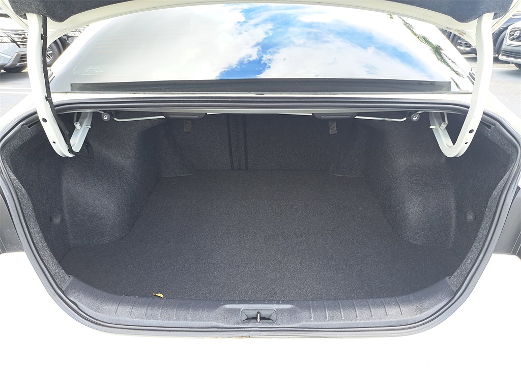 2020 Nissan Altima 2.5 SL photo 9