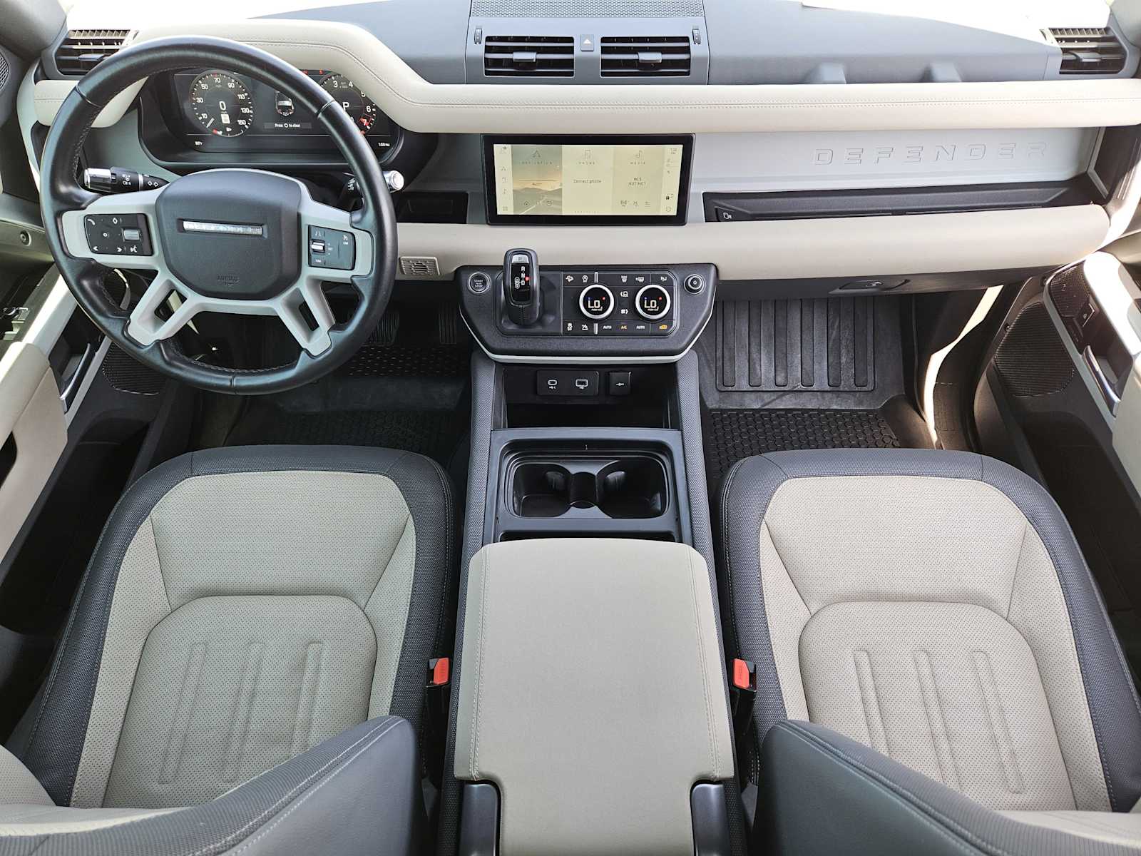 2022 Land Rover Defender X-Dynamic S photo 40