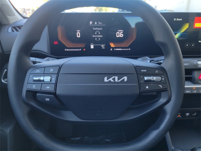 2025 Kia K4 LXS photo 23