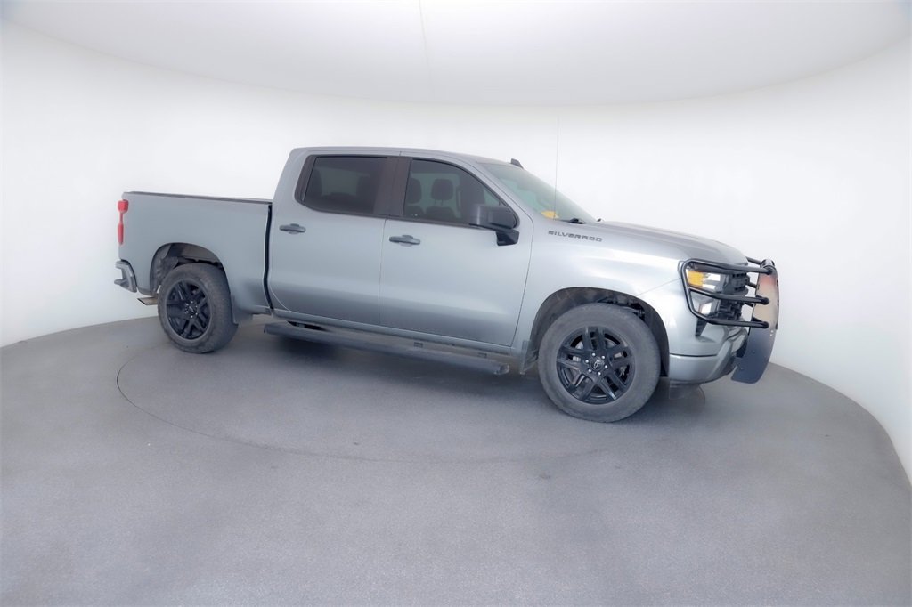 2023 Chevrolet Silverado Custom photo 10