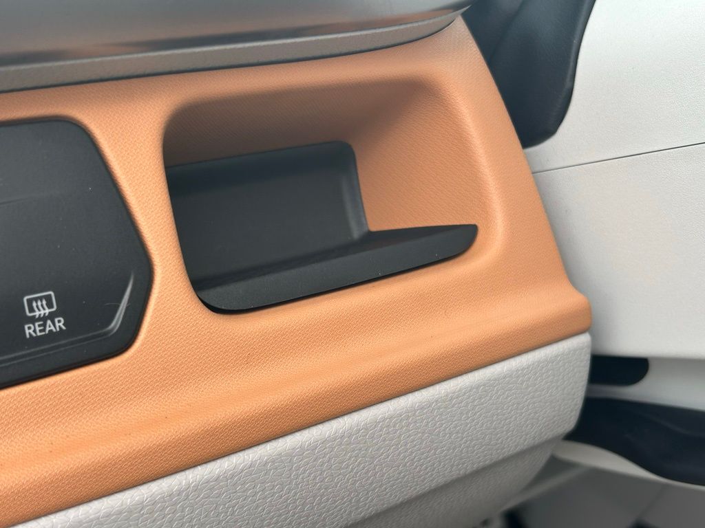 2025 Volkswagen ID. Buzz Pro Plus photo 59