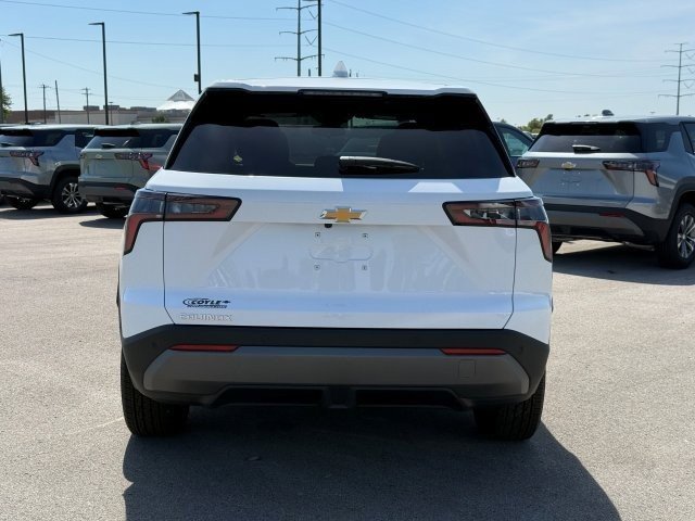 2026 Chevrolet Equinox LT photo 4