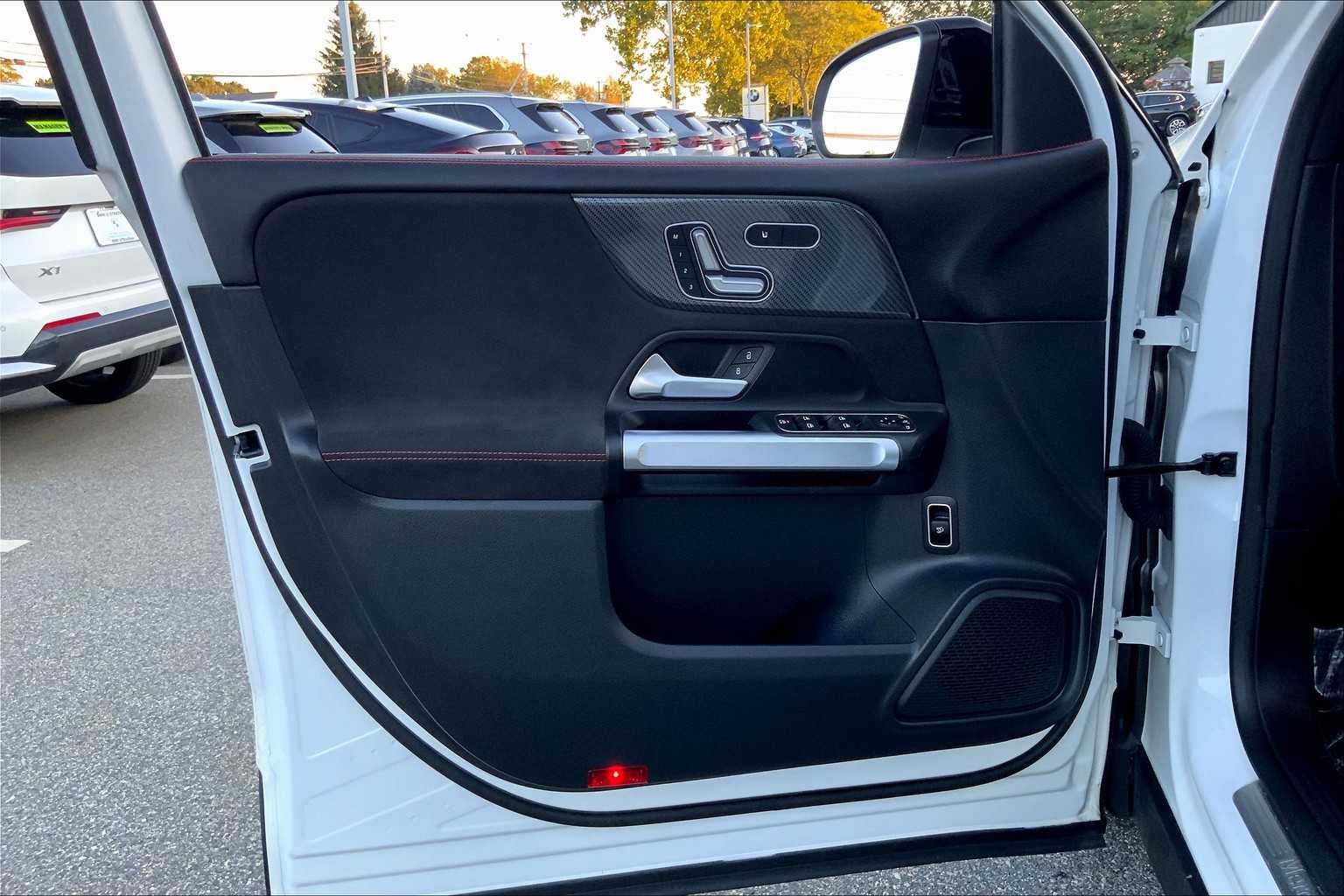 2021 Mercedes Benz GLB 250 4MATIC photo 18