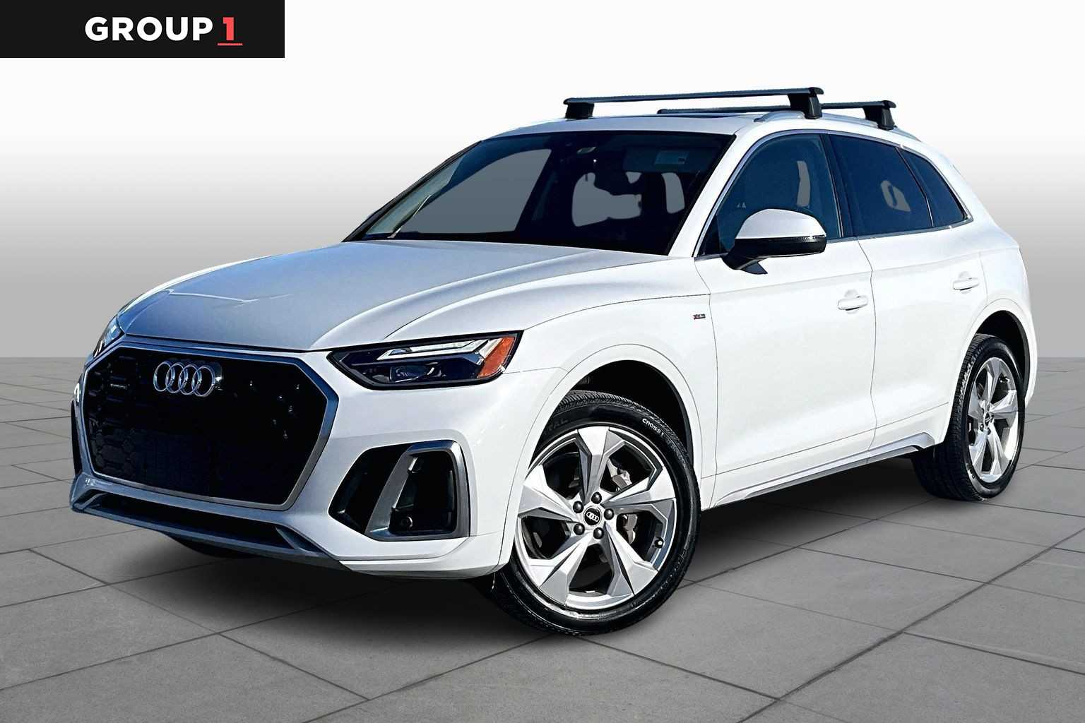2022 Audi Q5 Premium Plus's photo