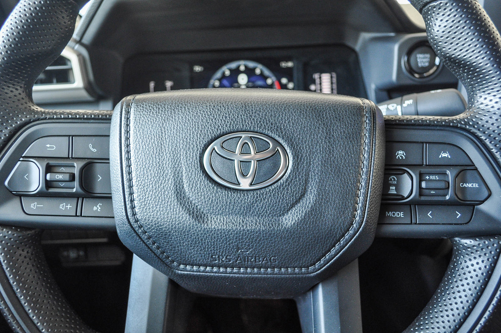 2024 Toyota Tacoma SR5 4x4 photo 18
