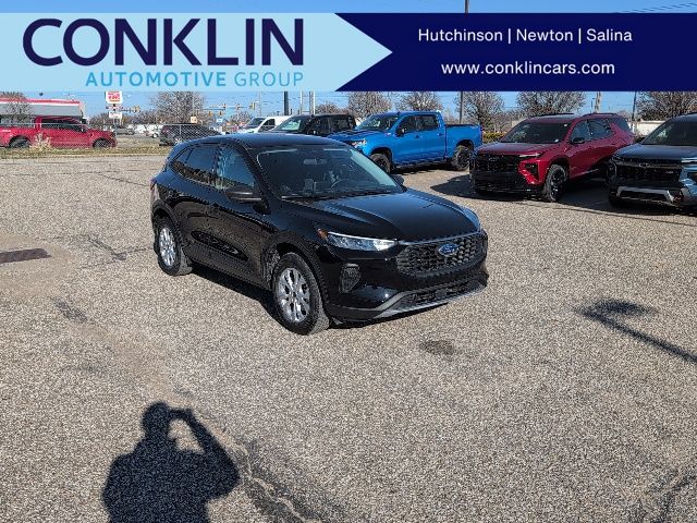 2025 Ford Escape Active's photo