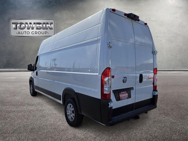 2024 Ram ProMaster 3500 Cargo Van photo 4