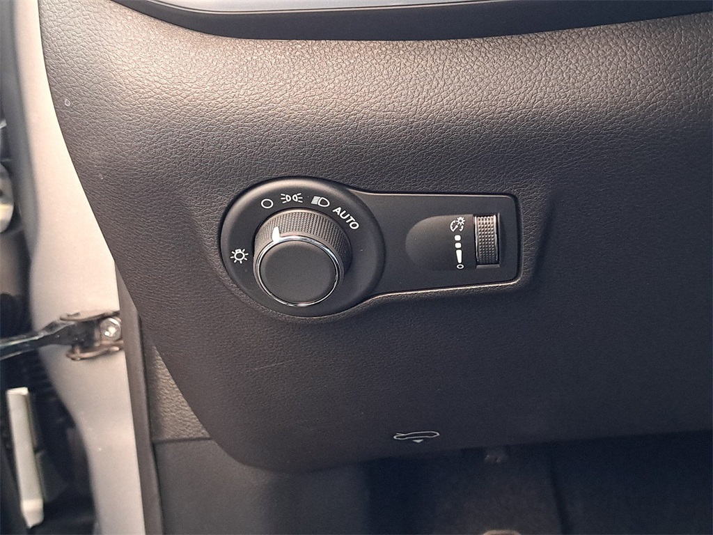 2025 Jeep Compass Sport photo 24