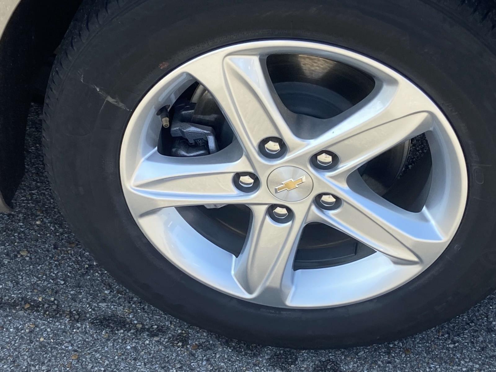 2024 Chevrolet Malibu 1LT photo 9
