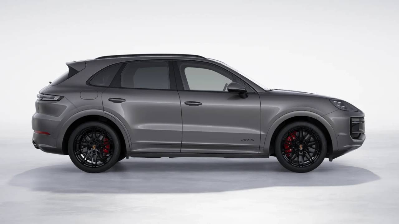 2025 Porsche Cayenne GTS photo 7