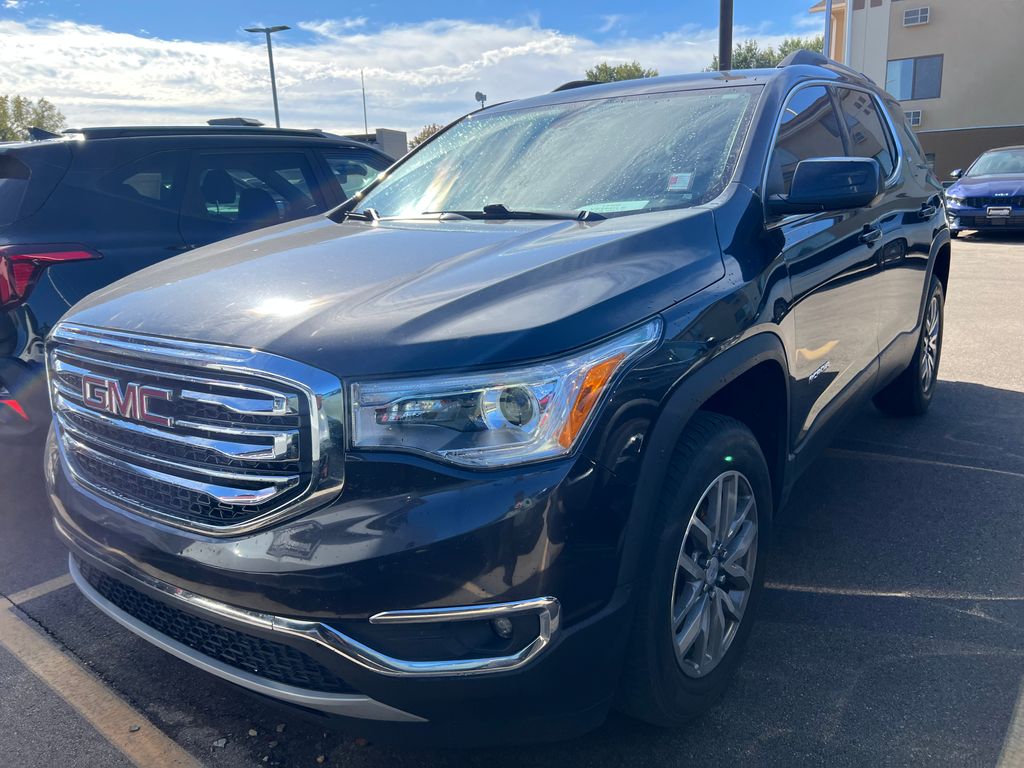 2017 Gmc Acadia SLE photo 3