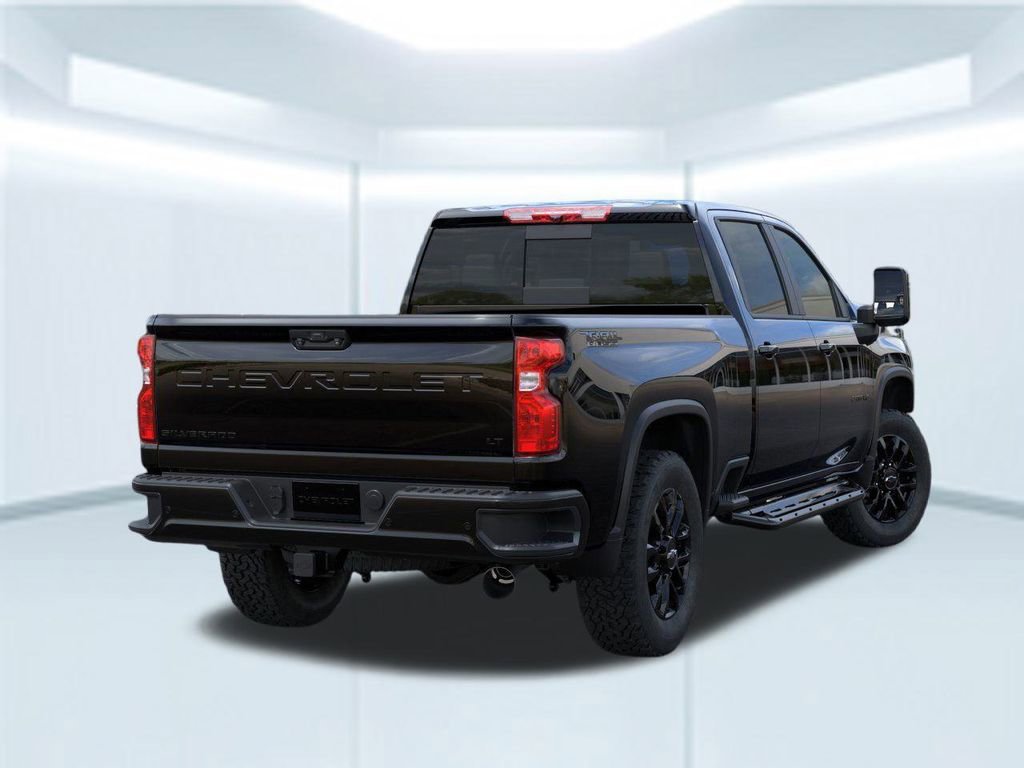 2026 Chevrolet Silverado 2500HD LT photo 3