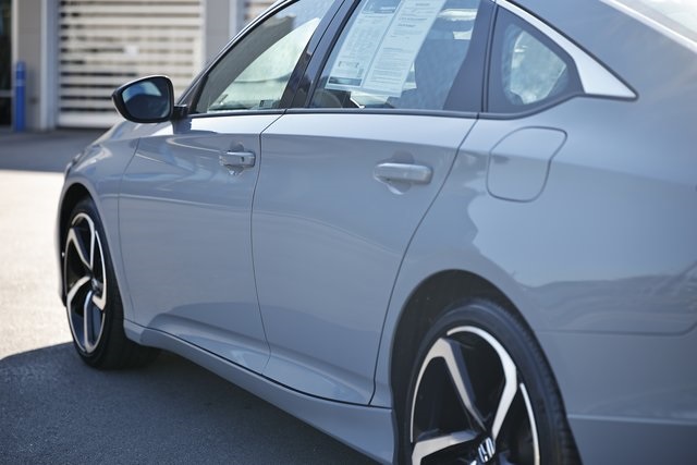 2022 Honda Accord Sport 2.0T photo 3