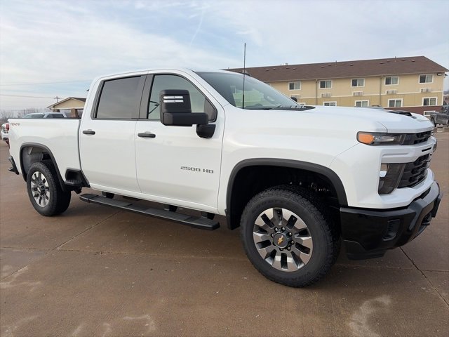 2026 Chevrolet Silverado 2500HD Custom's photo