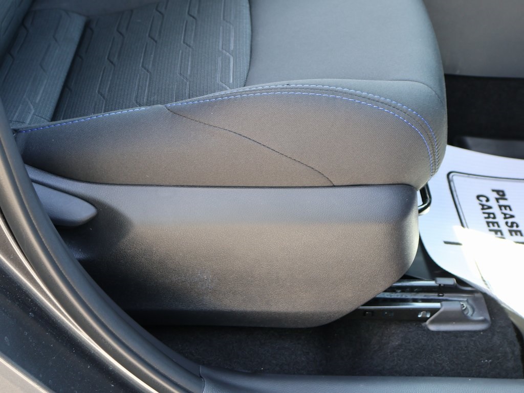 2024 Toyota RAV4 Hybrid SE photo 10