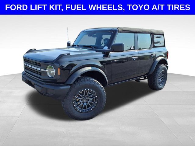 2025 Ford Bronco 4-Door Base's photo