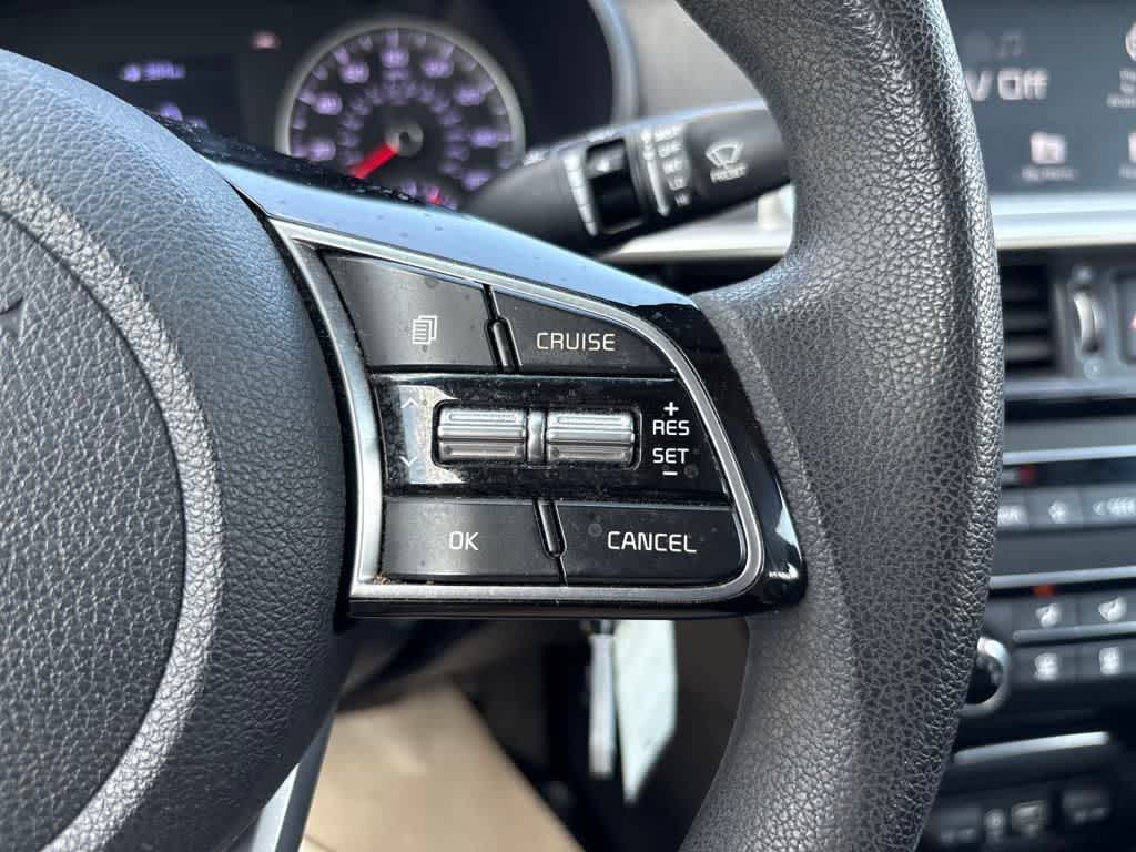 2020 Kia Optima LX photo 16