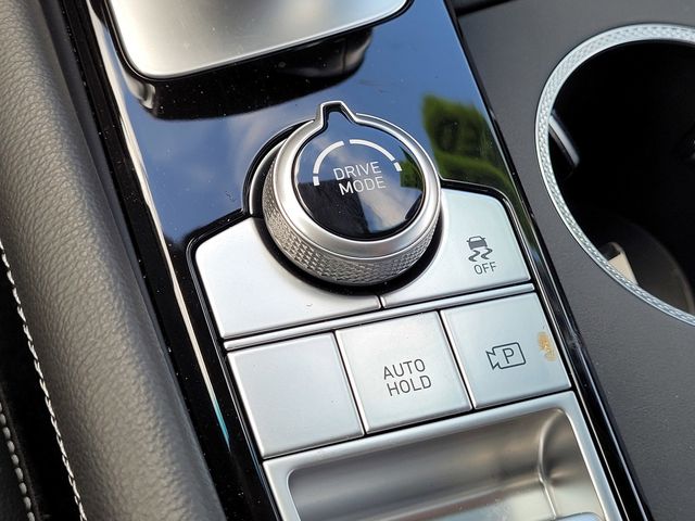 2025 Genesis G70 2.5T photo 9