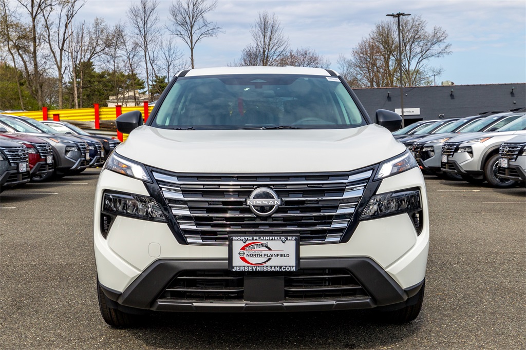 2025 Nissan Rogue S photo 2