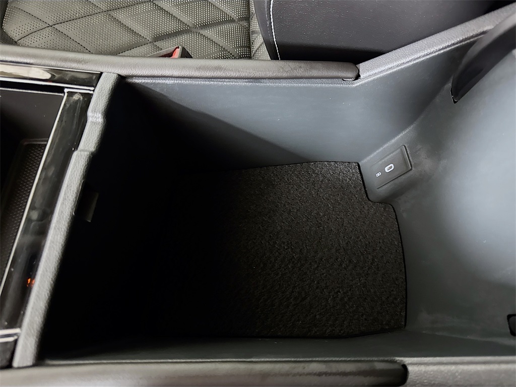2024 Volkswagen Atlas SEL Premium R-Line photo 40
