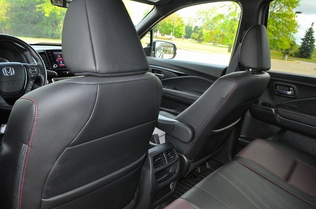 2022 Honda Ridgeline Black Edition photo 13