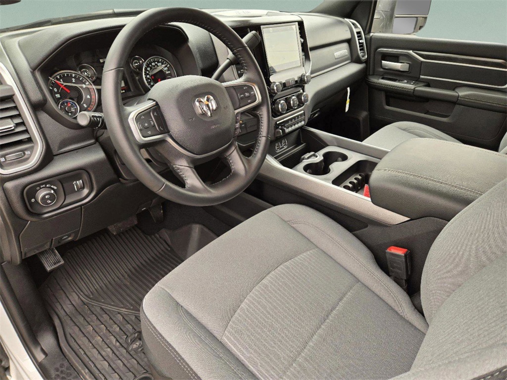 2024 Ram 2500 Big Horn photo 25