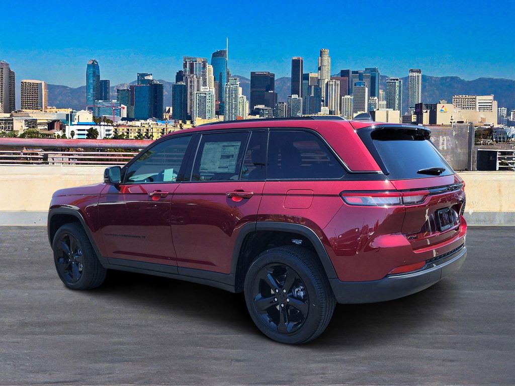 2025 Jeep Grand Cherokee Altitude X photo 3