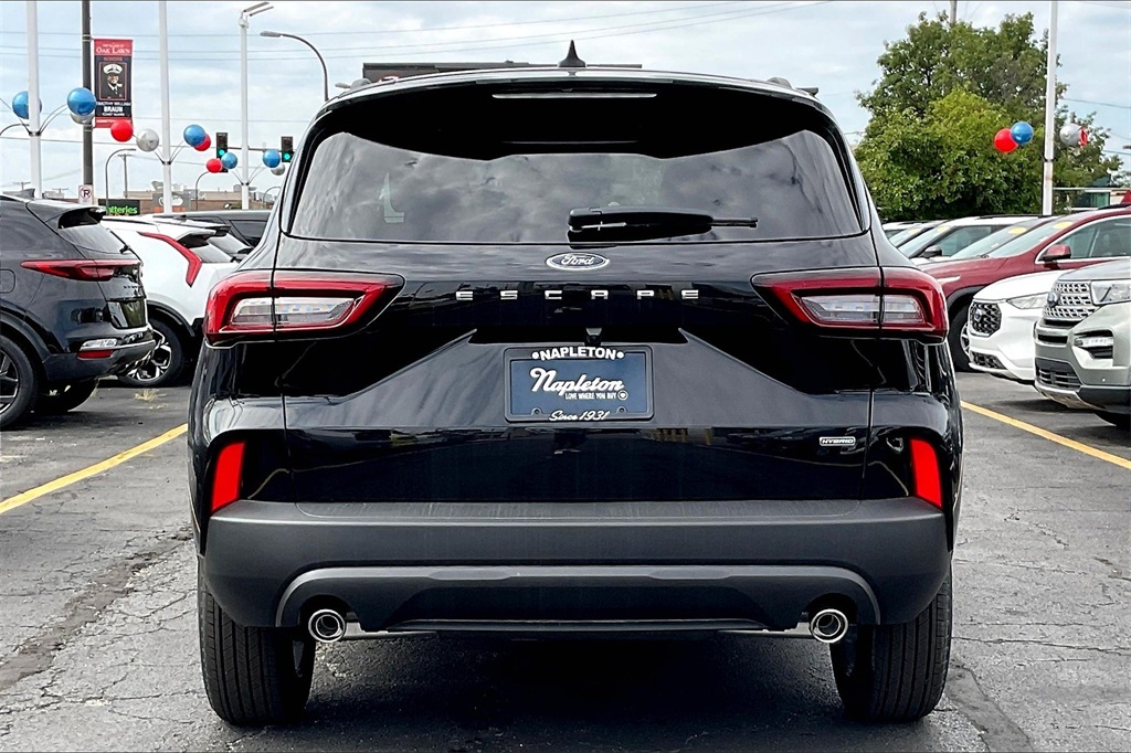 2025 Ford Escape ST-Line photo 3