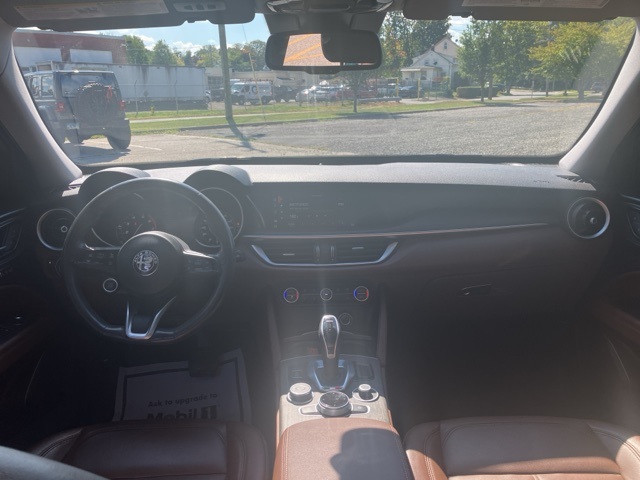 2021 Alfa Romeo Stelvio Ti photo 17