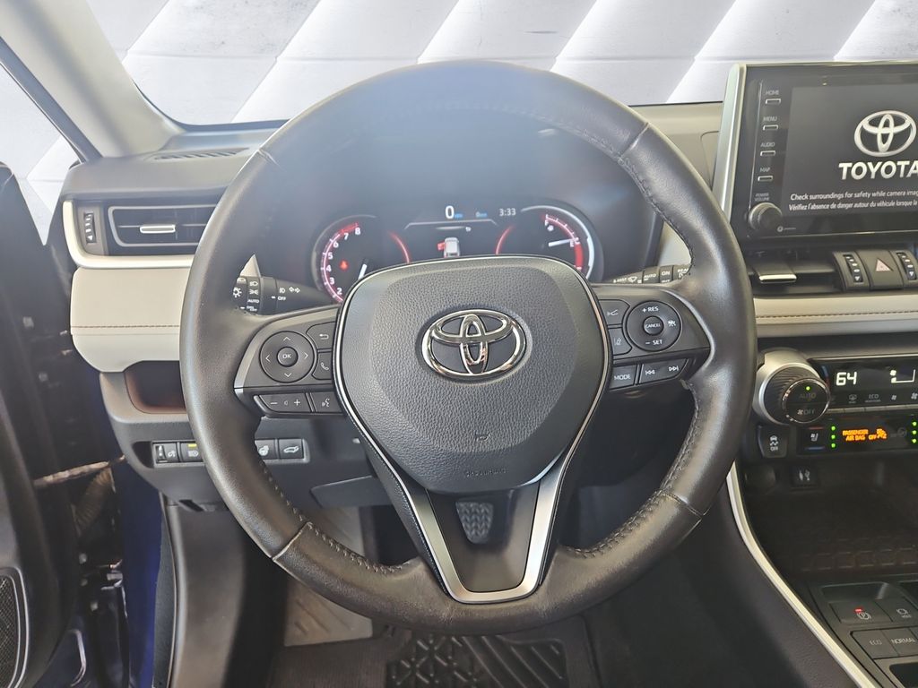 2019 Toyota RAV4 Limited photo 7