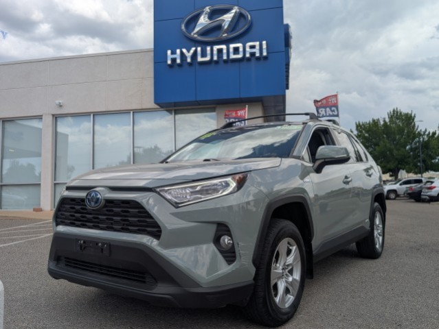 2020 Toyota RAV4 Hybrid XLE