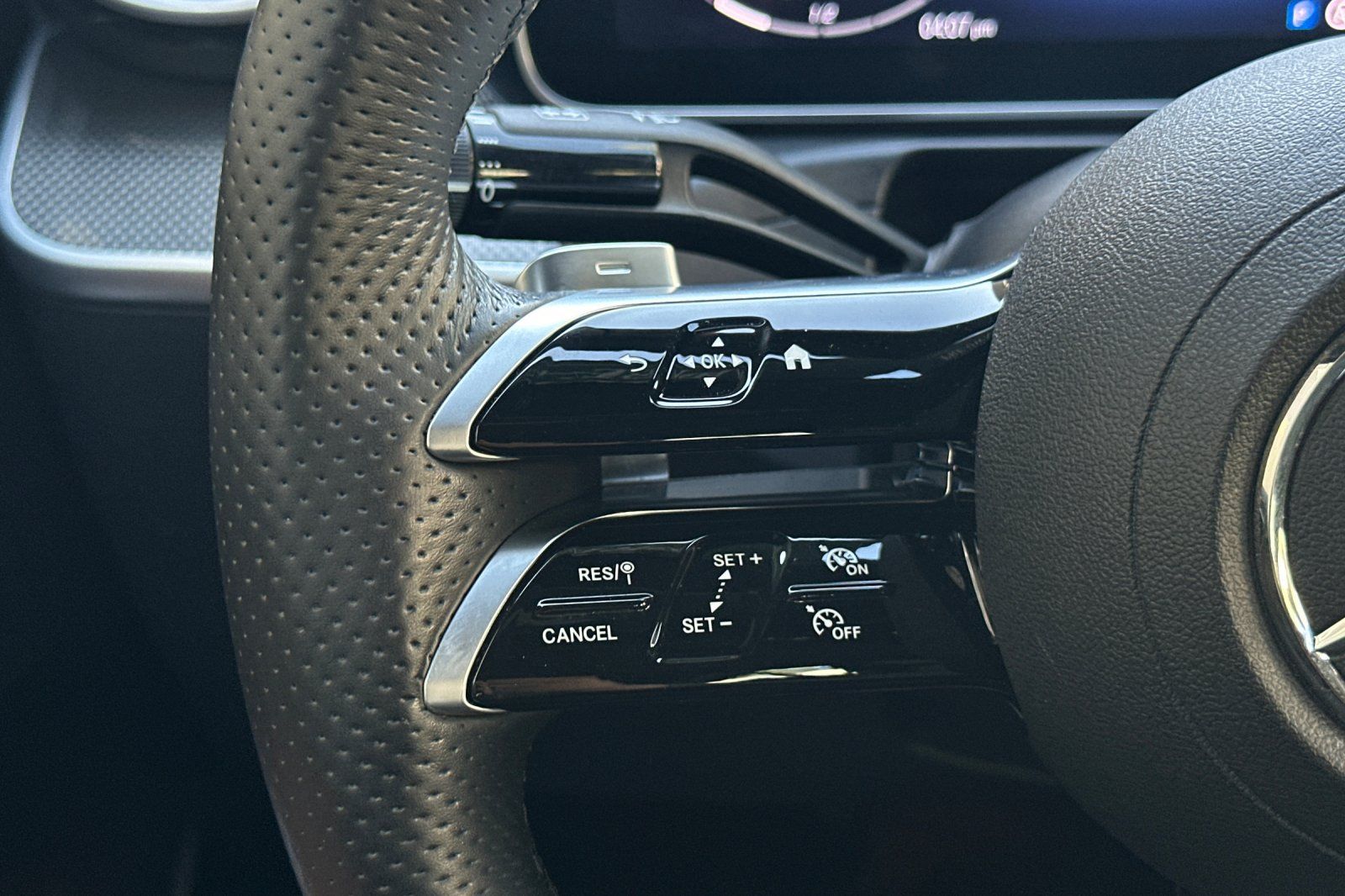 2023 Mercedes Benz C 300 photo 17