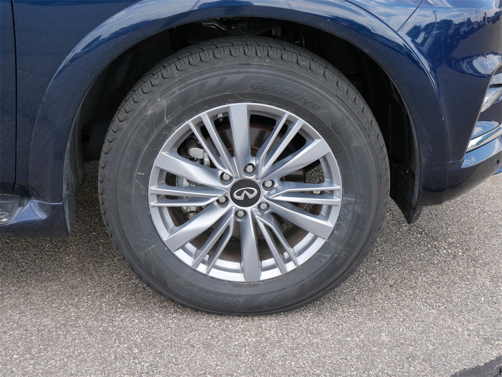 2024 Infiniti QX80 Luxe photo 9