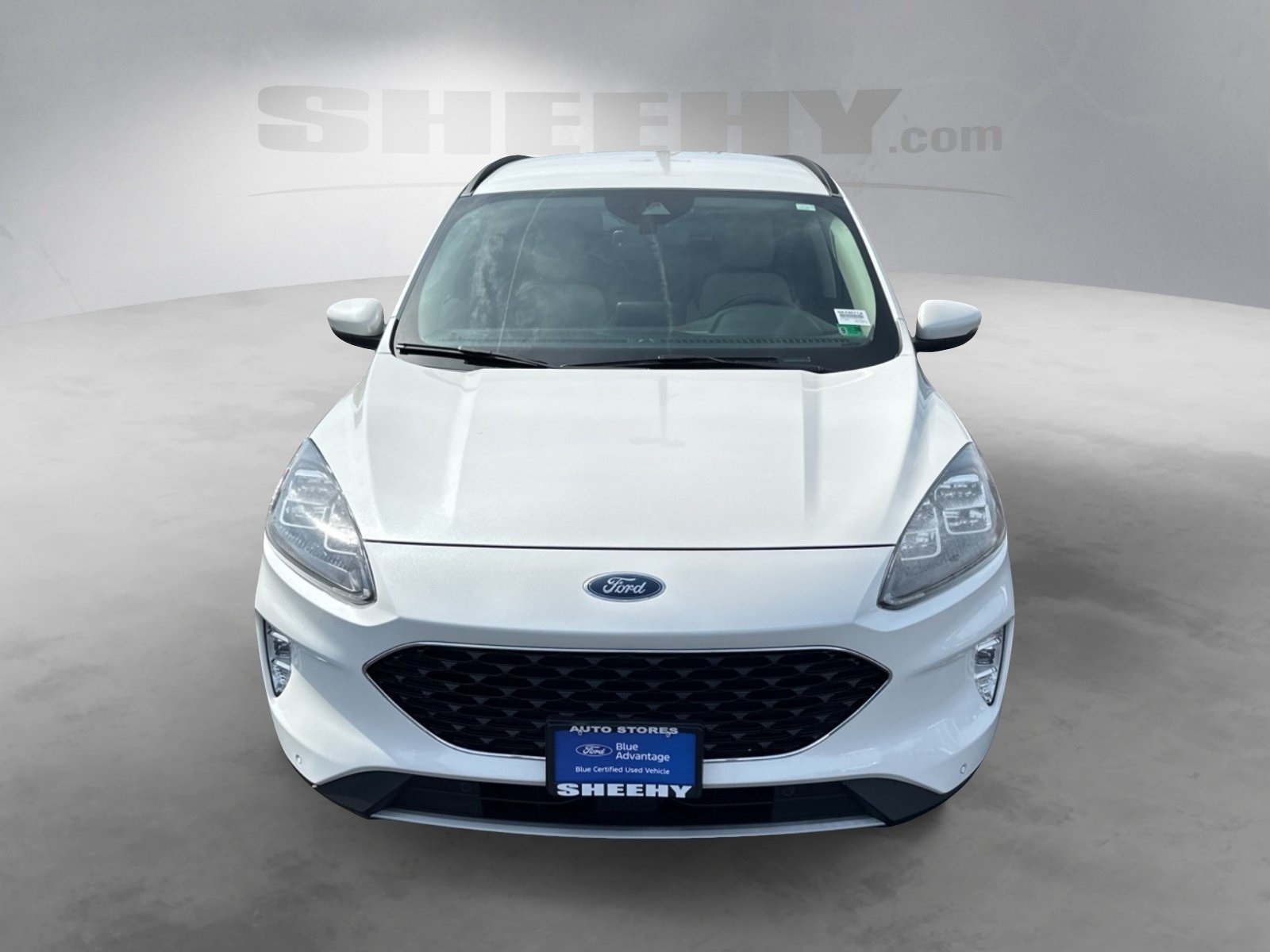 2020 Ford Escape Titanium Hybrid photo 16