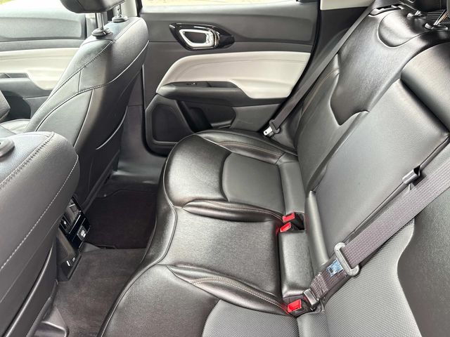 2022 Jeep Compass Limited photo 10