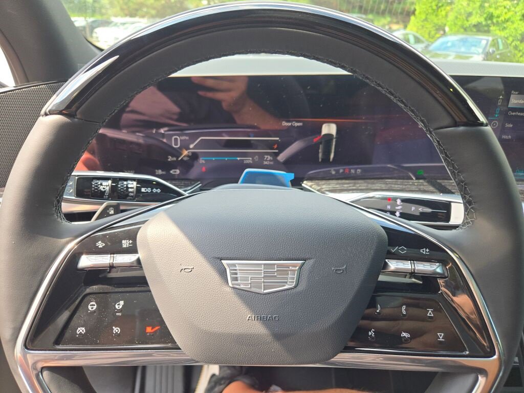 2026 Cadillac Escalade IQ Luxury photo 29