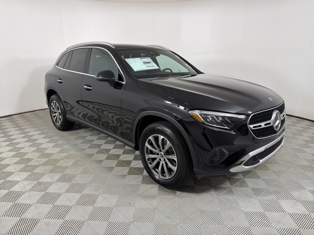 2026 Mercedes-Benz GLC Base's photo