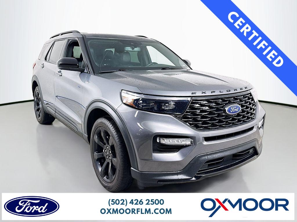 2022 Ford Explorer ST-LINE's photo