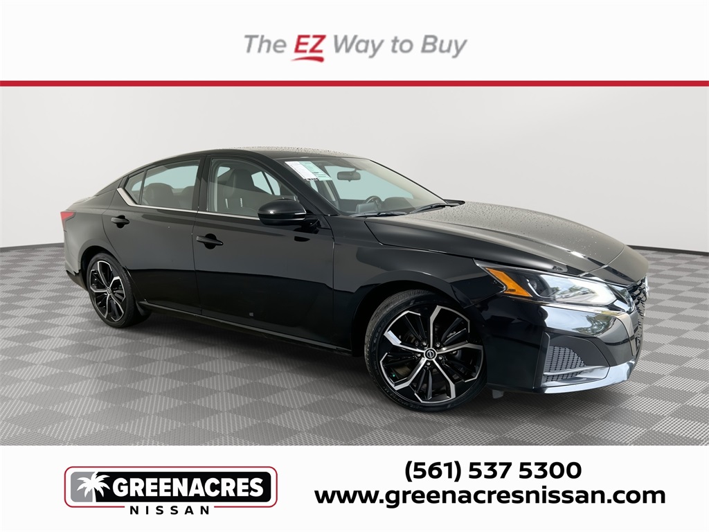 2023 Nissan Altima SR