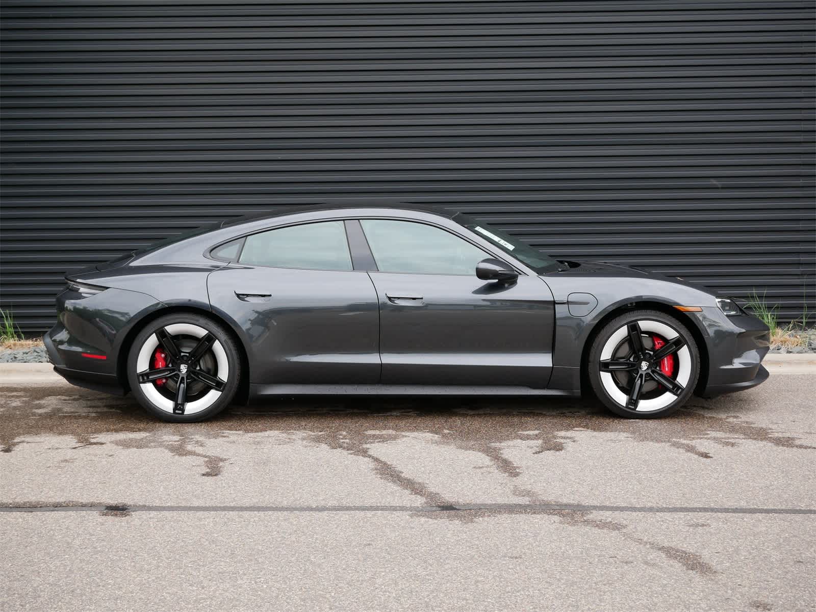 2025 Porsche Taycan 4S photo 19