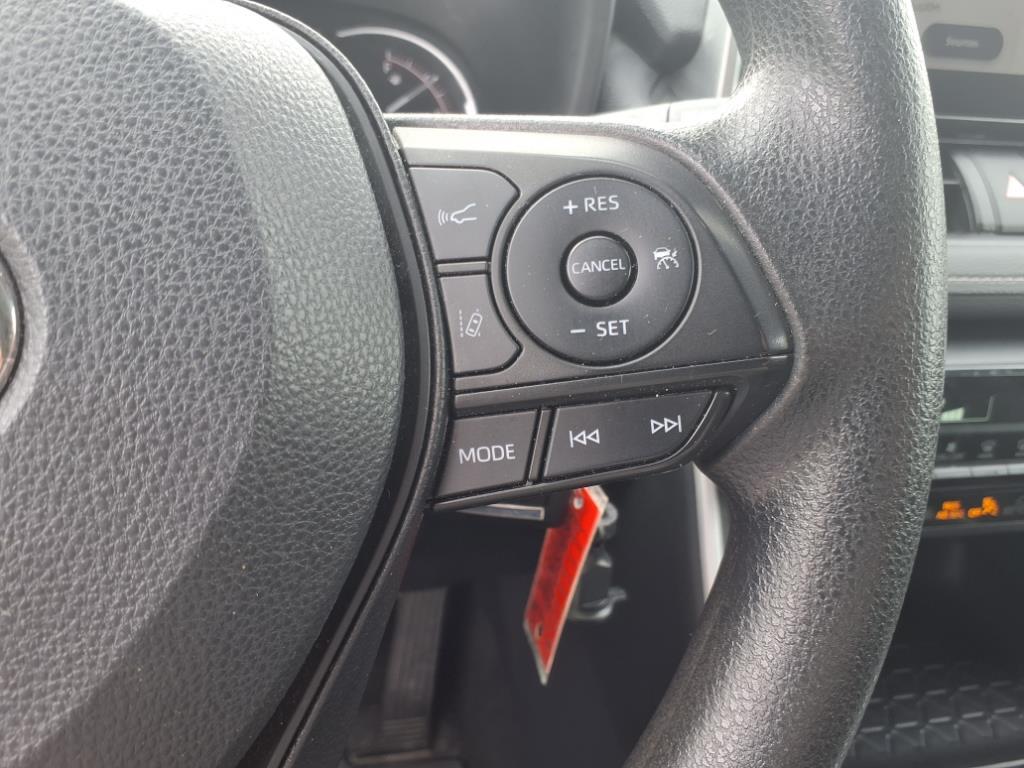 2024 Toyota RAV4 LE photo 7