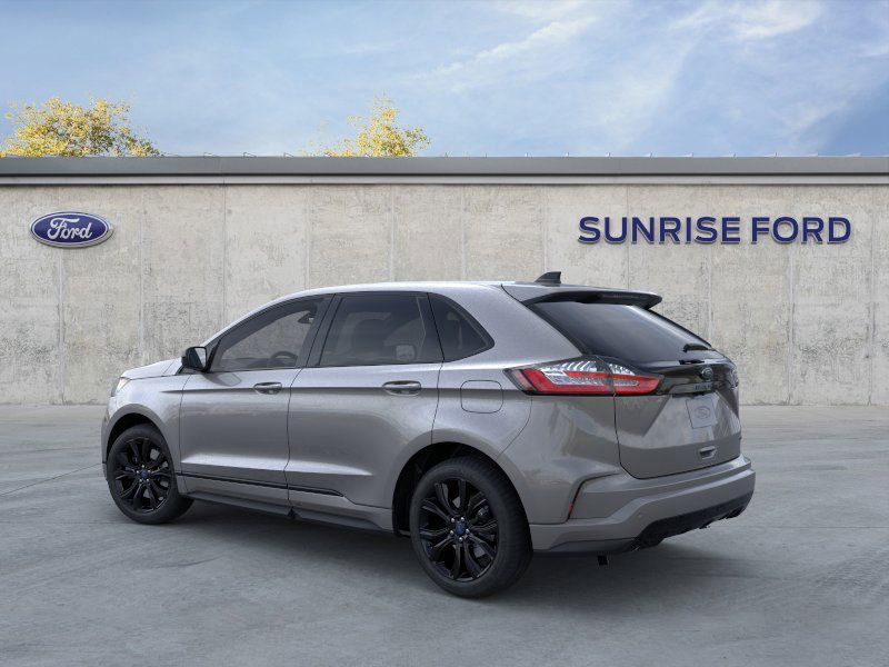 2024 Ford Edge SE photo 4