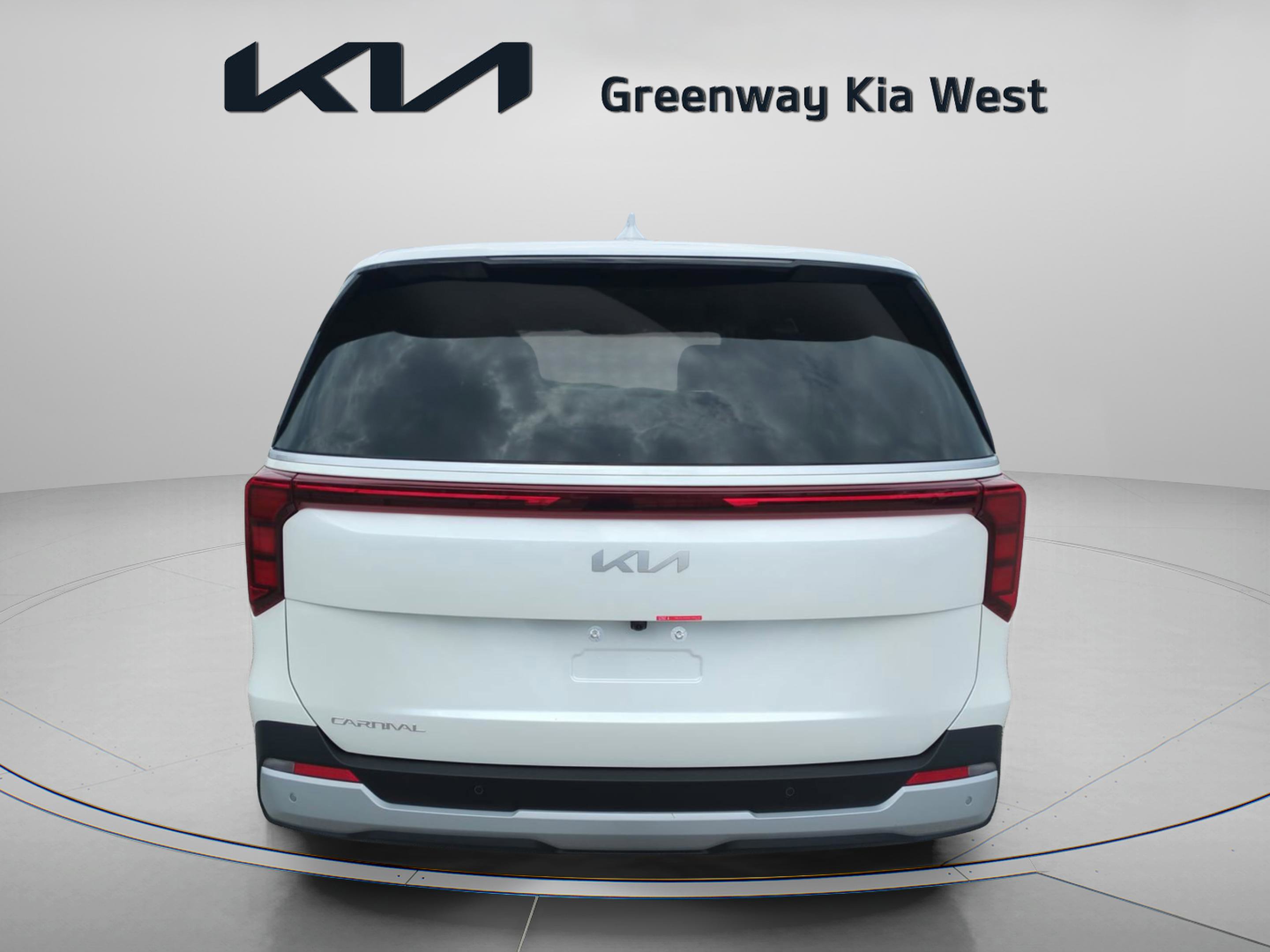 2026 Kia Carnival LX photo 6