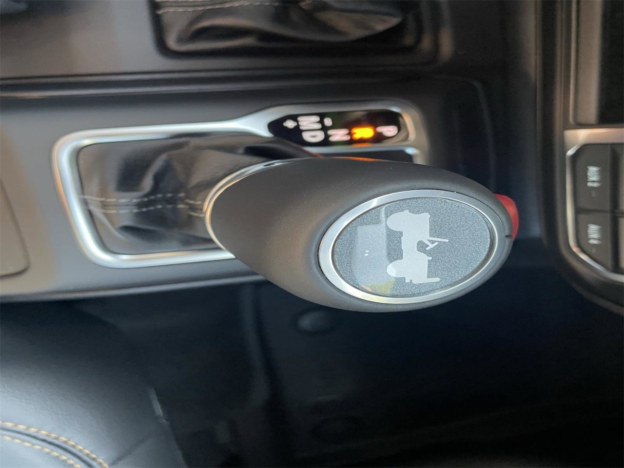 2025 Jeep Wrangler Sahara photo 19