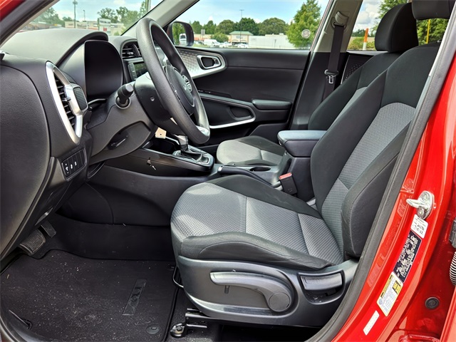 2023 Kia Soul LX photo 10