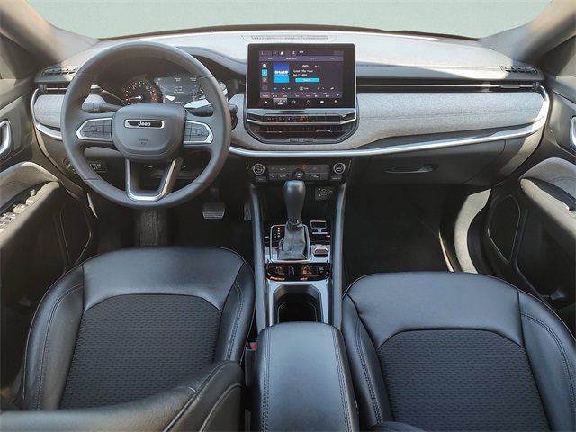 2024 Jeep Compass Latitude photo 9