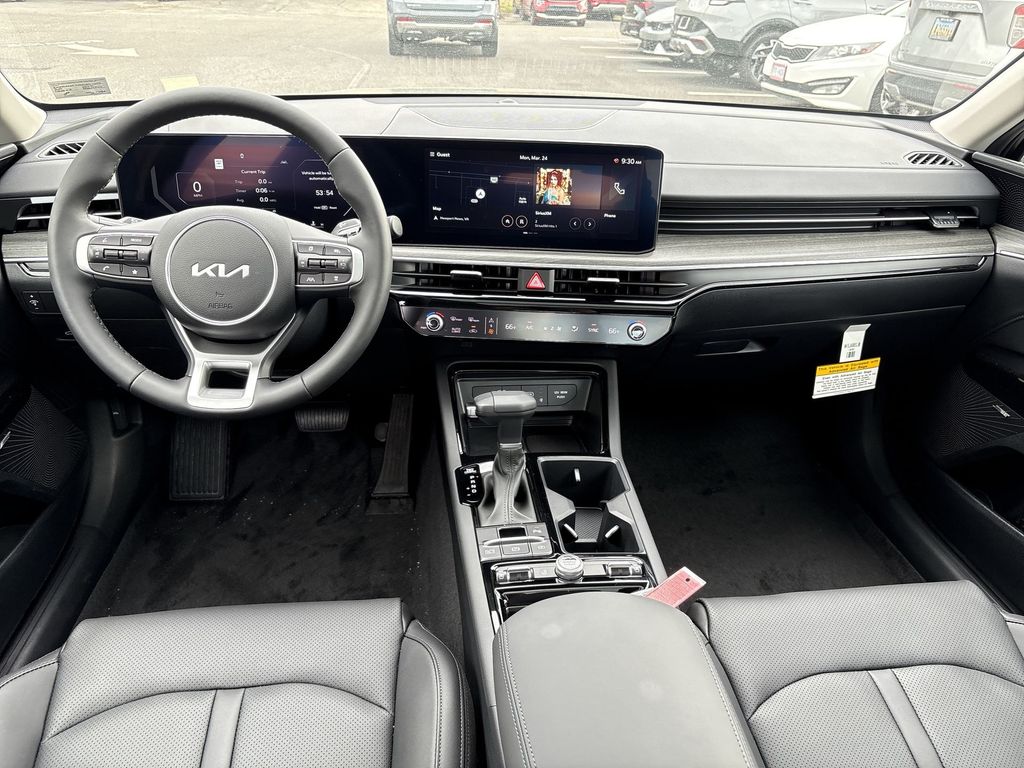 2025 Kia K5 EX photo 28
