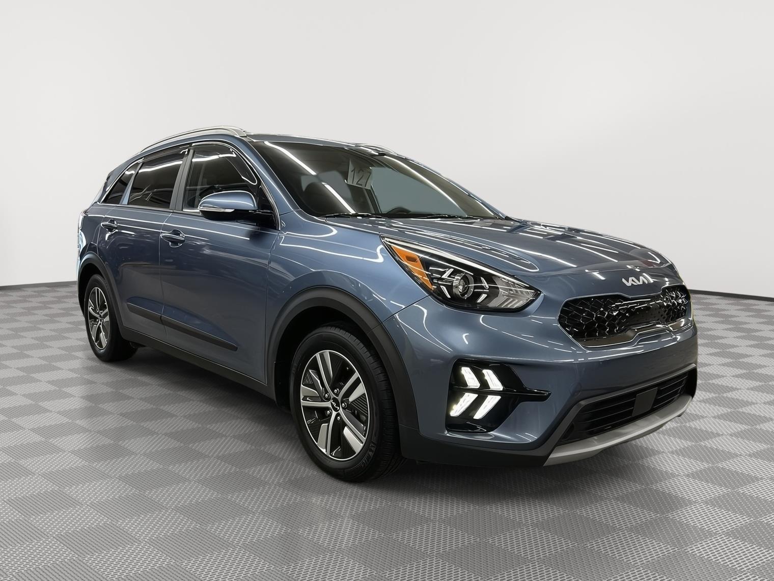 2022 Kia Niro Plug-In Hybrid EX Premium photo 3