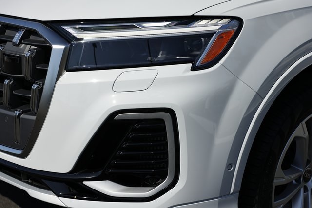 2025 Audi Q7 55 Premium Plus photo 14